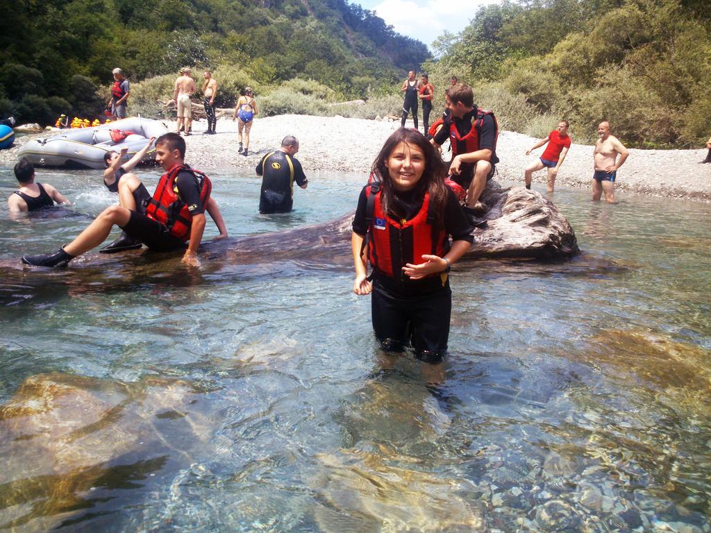 Rafting Camp Tara Center Tri Vodenice Bastasi Bagian luar foto