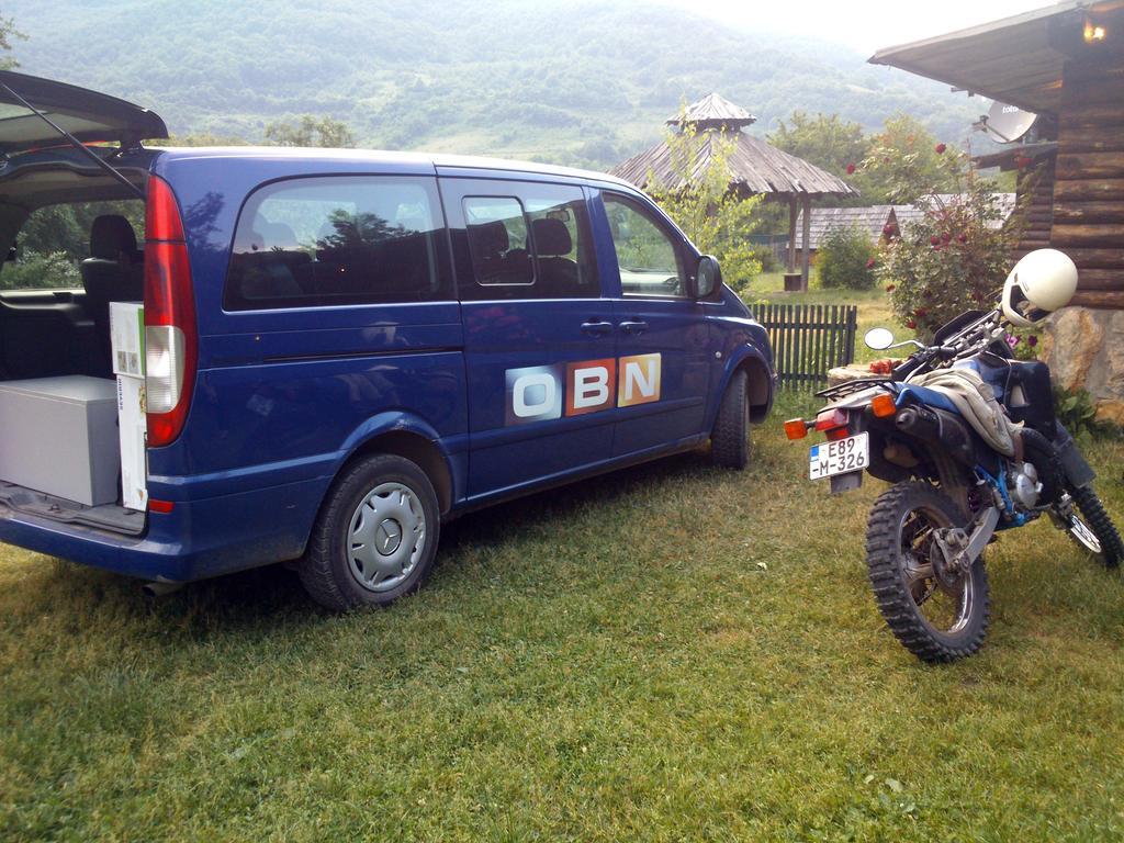 Rafting Camp Tara Center Tri Vodenice Bastasi Bagian luar foto