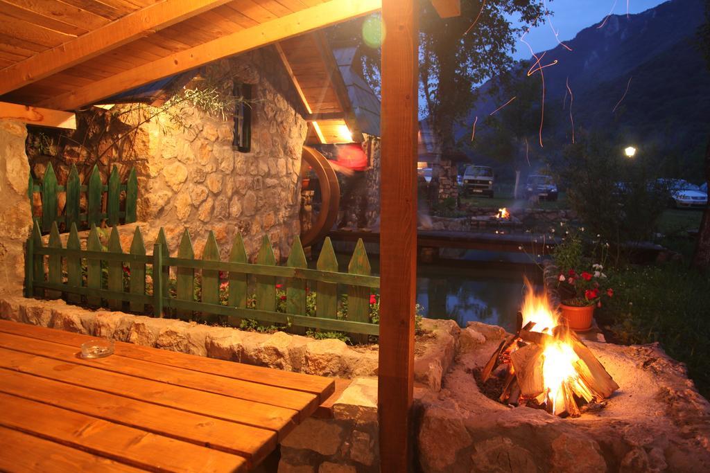 Rafting Camp Tara Center Tri Vodenice Bastasi Ruang foto