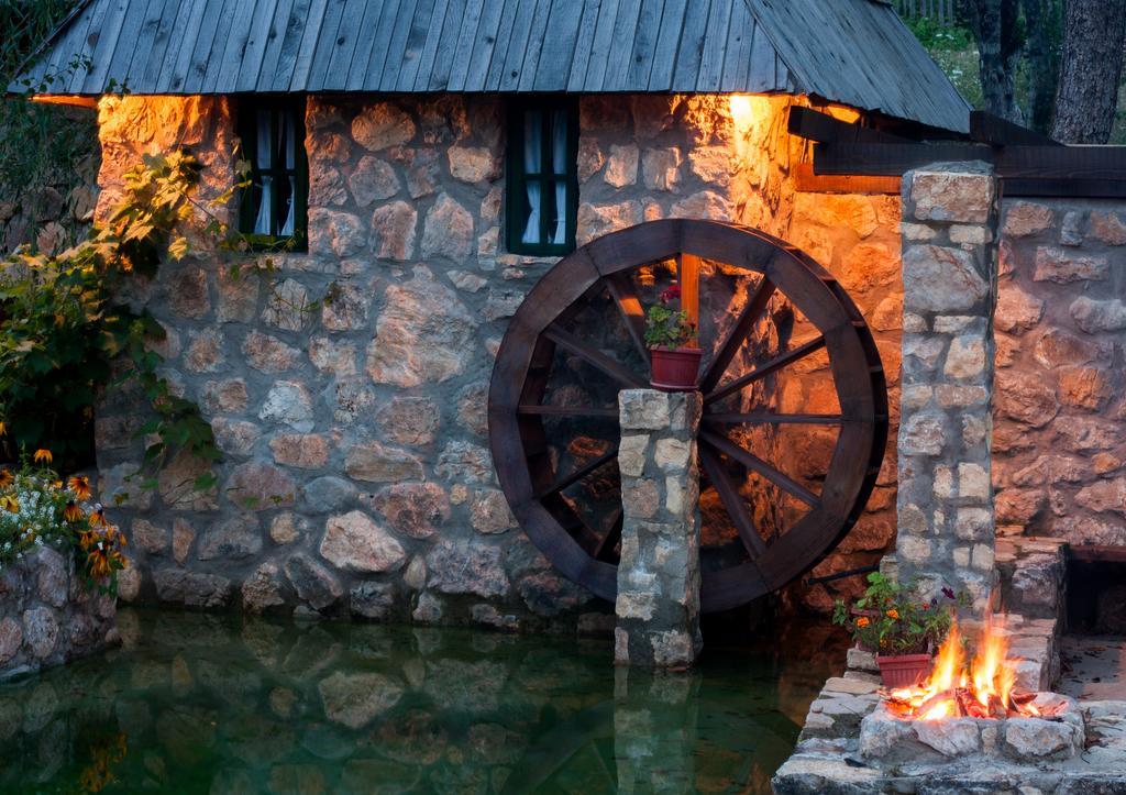 Rafting Camp Tara Center Tri Vodenice Bastasi Bagian luar foto