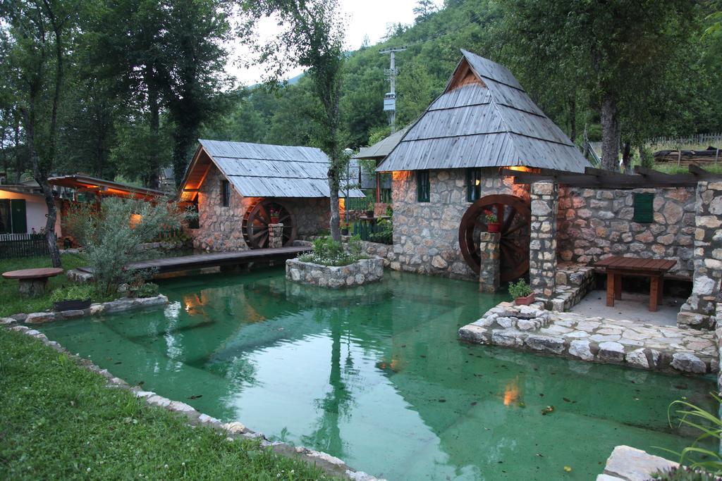 Rafting Camp Tara Center Tri Vodenice Bastasi Ruang foto